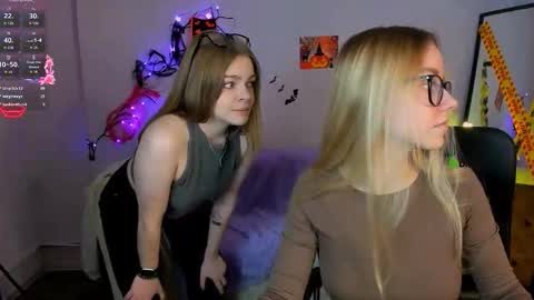 Snapshot of esma_shine chatting on 20, 10, 2025 esma_shine online show from 20, 10, 2025