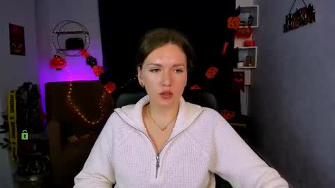 Snapshot of esma_shine chatting on 23, 10, 2025 esma_shine online show from 23, 10, 2025