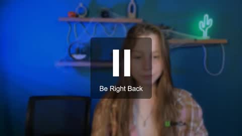 esme_moore_ online show from 29, 10, 2025