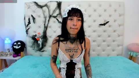 esmeralda  online show from 28, 10, 2025