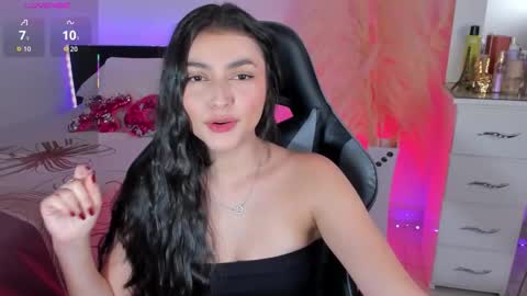 Snapshot of esmeralda_colllins chatting on 12, 11, 2025 Esmeralda online show from 12, 11, 2025