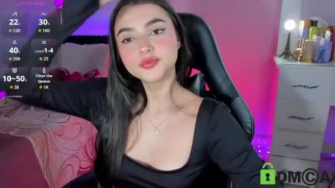 Esmeralda online show from 11, 5, 2026