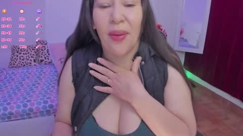 esme online show from 6, 10, 2025