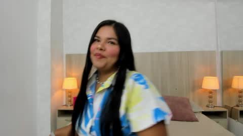 Esmeralda online show from 30, 3, 2026