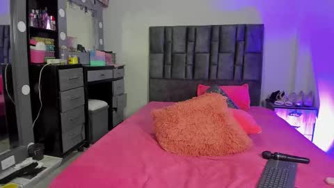 Perla online show from 19, 12, 2025