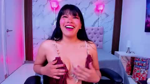 Snapshot of esmeraldachantre chatting on 20, 12, 2025 Esmeralda online show from 20, 12, 2025