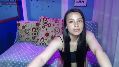 Esmeralda online show from 8, 2, 2025