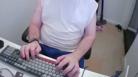 Snapshot of essex_wild chatting on 8, 7, 2026 Morph online show from 8, 7, 2026