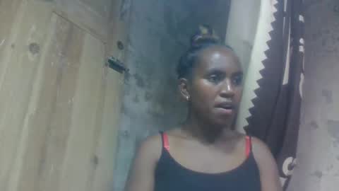 Snapshot of estanie chatting on 4, 10, 2025 estanie online show from 4, 10, 2025