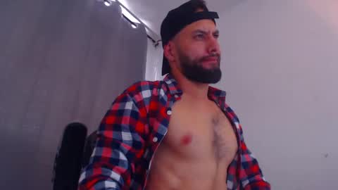 Snapshot of esteban7984068 chatting on 10, 2, 2025 esteban online show from 10, 2, 2025