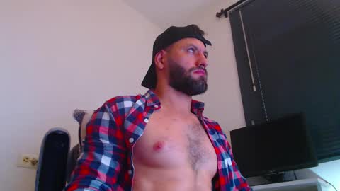 Snapshot of esteban7984068 chatting on 2, 2, 2026 esteban online show from 2, 2, 2026