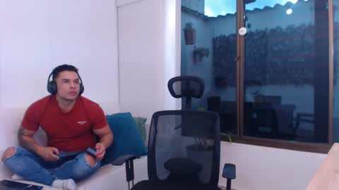 ESTEBAN online show from 5, 3, 2025