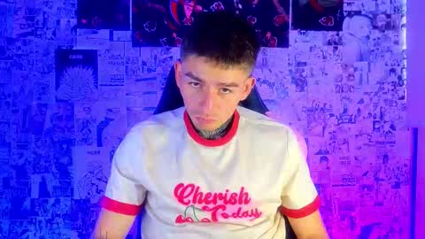 Esteban independent model online show from 18, 3, 2026