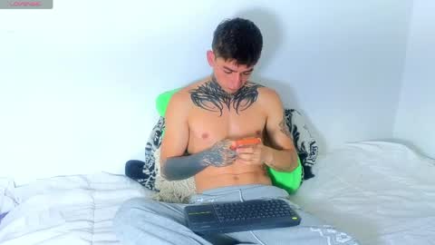 Esteban independent model online show from 2, 6, 2026