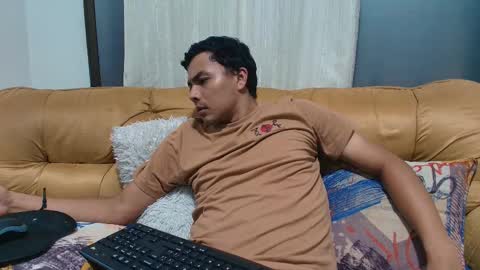 Esteban online show from 27, 10, 2025