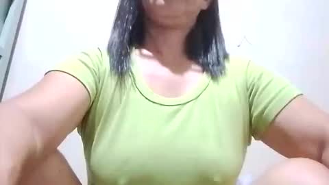 Snapshot of estella_babe chatting on 24, 3, 2026 estella_babe online show from 24, 3, 2026