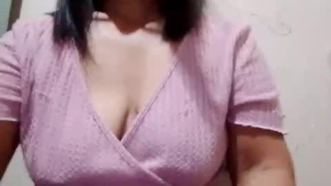 Snapshot of estella_babe chatting on 14, 5, 2026 estella_babe online show from 14, 5, 2026
