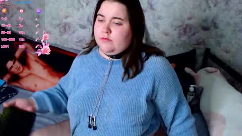 Snapshot of estelle_hicks chatting on 9, 12, 2024 estelle_hicks online show from 9, 12, 2024