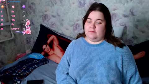 Snapshot of estelle_hicks chatting on 12, 12, 2024 estelle_hicks online show from 12, 12, 2024