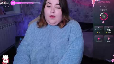 Snapshot of estelle_hicks chatting on 9, 9, 2025 estelle_hicks online show from 9, 9, 2025