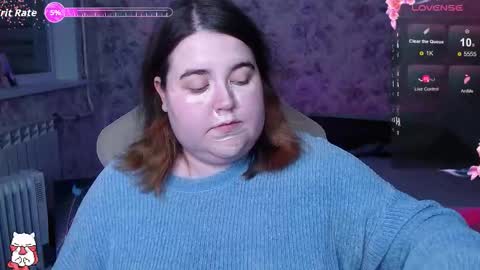 Snapshot of estelle_hicks chatting on 21, 9, 2025 estelle_hicks online show from 21, 9, 2025