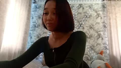 Snapshot of estellekirbo chatting on 4, 4, 2026 estellekirbo online show from 4, 4, 2026