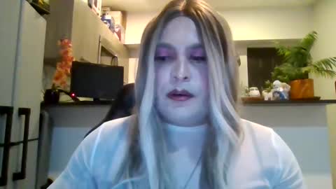 Estephanie Aguilar online show from 21, 9, 2025