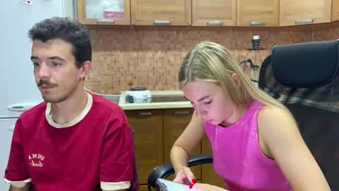 Ester online show from 25, 9, 2025