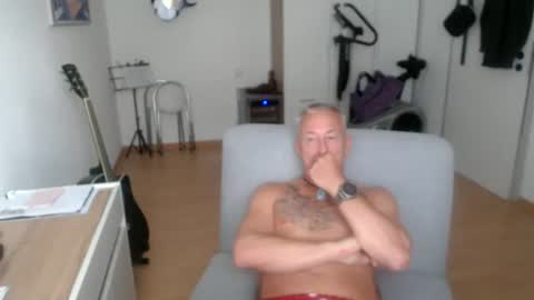 Snapshot of estevano chatting on 17, 6, 2026 estevano online show from 17, 6, 2026