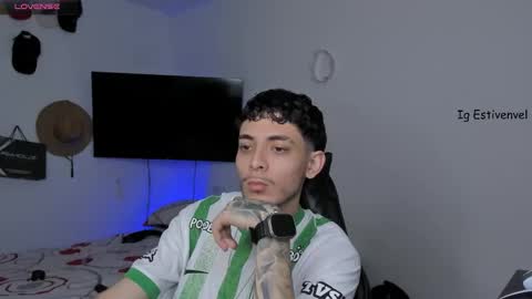 estivenvel online show from 14, 10, 2025