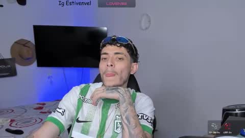 estivenvel online show from 20, 11, 2025