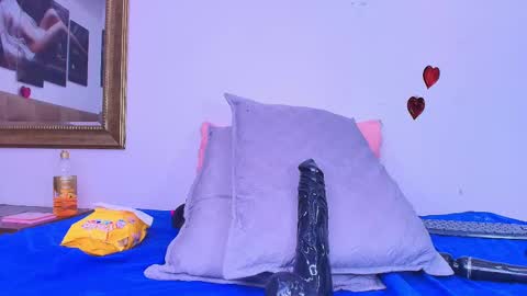 Estrella online show from 22, 2, 2025