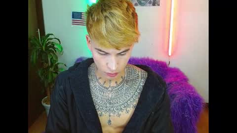 Snapshot of estrellita__jordan chatting on 19, 1, 2025 JORDAN online show from 19, 1, 2025