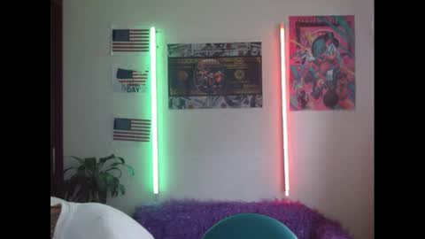 Snapshot of estrellita__jordan chatting on 2, 2, 2025 JORDAN online show from 2, 2, 2025