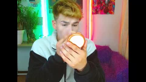 Snapshot of estrellita__jordan chatting on 10, 2, 2025 JORDAN online show from 10, 2, 2025