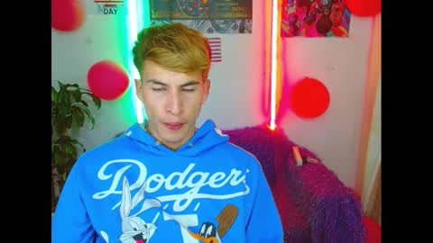 Snapshot of estrellita__jordan chatting on 27, 2, 2025 JORDAN online show from 27, 2, 2025