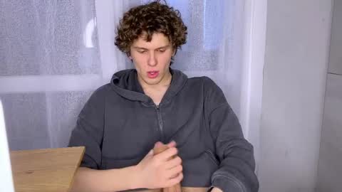 Alex online show from 6, 4, 2026