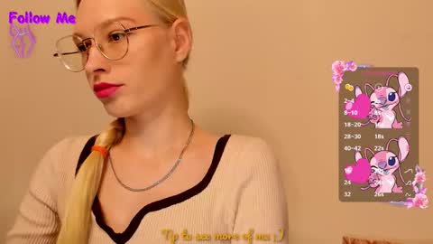 Snapshot of esty_siela chatting on 26, 10, 2025 lets get to know each other better in pm online show from 26, 10, 2025