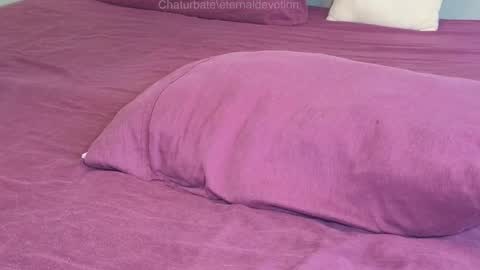 Snapshot of eternaldevotion chatting on 22, 1, 2025 AA online show from 22, 1, 2025