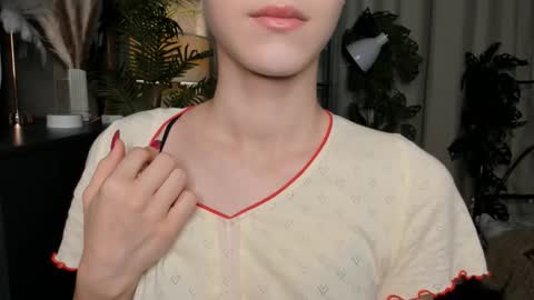 Snapshot of eternity_cuite chatting on 20, 9, 2025 Natalie online show from 20, 9, 2025
