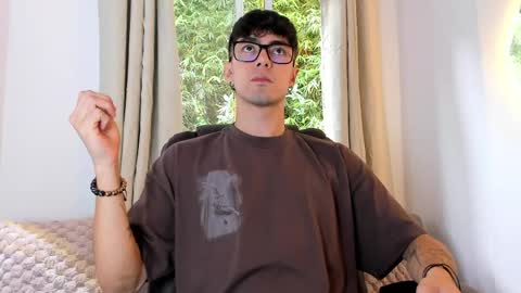 etham_wolf1 online show from 18, 5, 2026