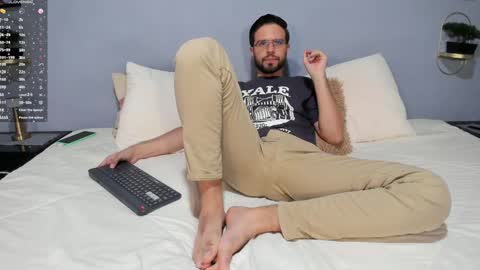 ADAM TAYLOR  ETHAN CAMBAL INDEPENDENT MODELS online show from 11, 1, 2025