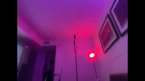 Snapshot of ethan_astrid chatting on 9, 10, 2025 Bustedpussy online show from 9, 10, 2025