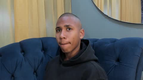 Snapshot of ethan_fox11 chatting on 4, 1, 2025 King Ethan online show from 4, 1, 2025