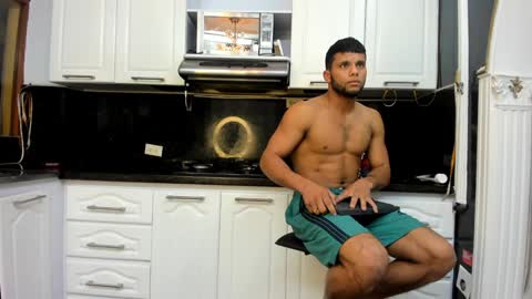 ethan helmut online show from 6, 1, 2025