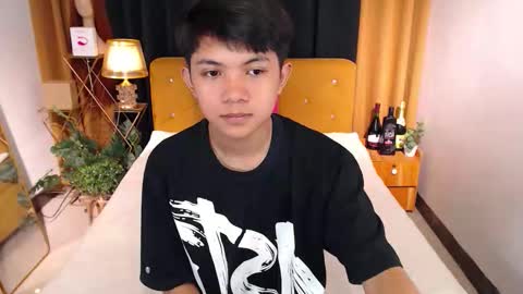 ethan_lauren online show from 30, 4, 2026