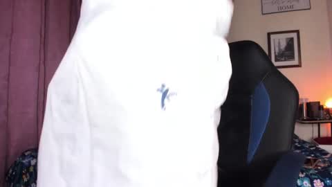 ethan travis online show from 16, 3, 2026