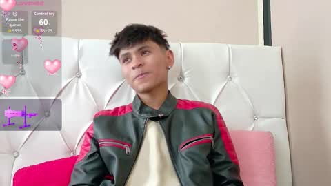 Snapshot of ethan_westt chatting on 28, 10, 2025 Ethan online show from 28, 10, 2025