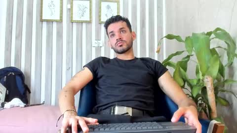 Snapshot of ethangrey_ chatting on 15, 9, 2025 Ethan Grey online show from 15, 9, 2025