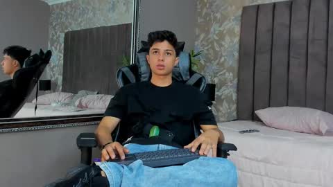 ethanlowell online show from 17, 9, 2025